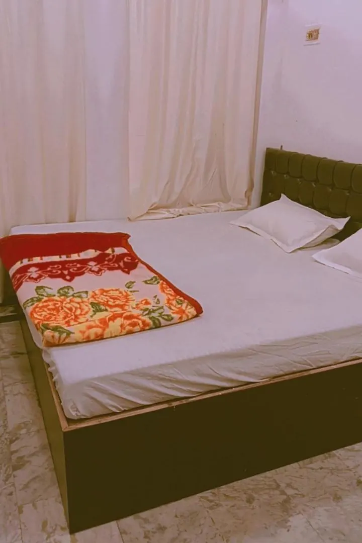 Property Band Ho Gai Hai Váránaszi Apartman